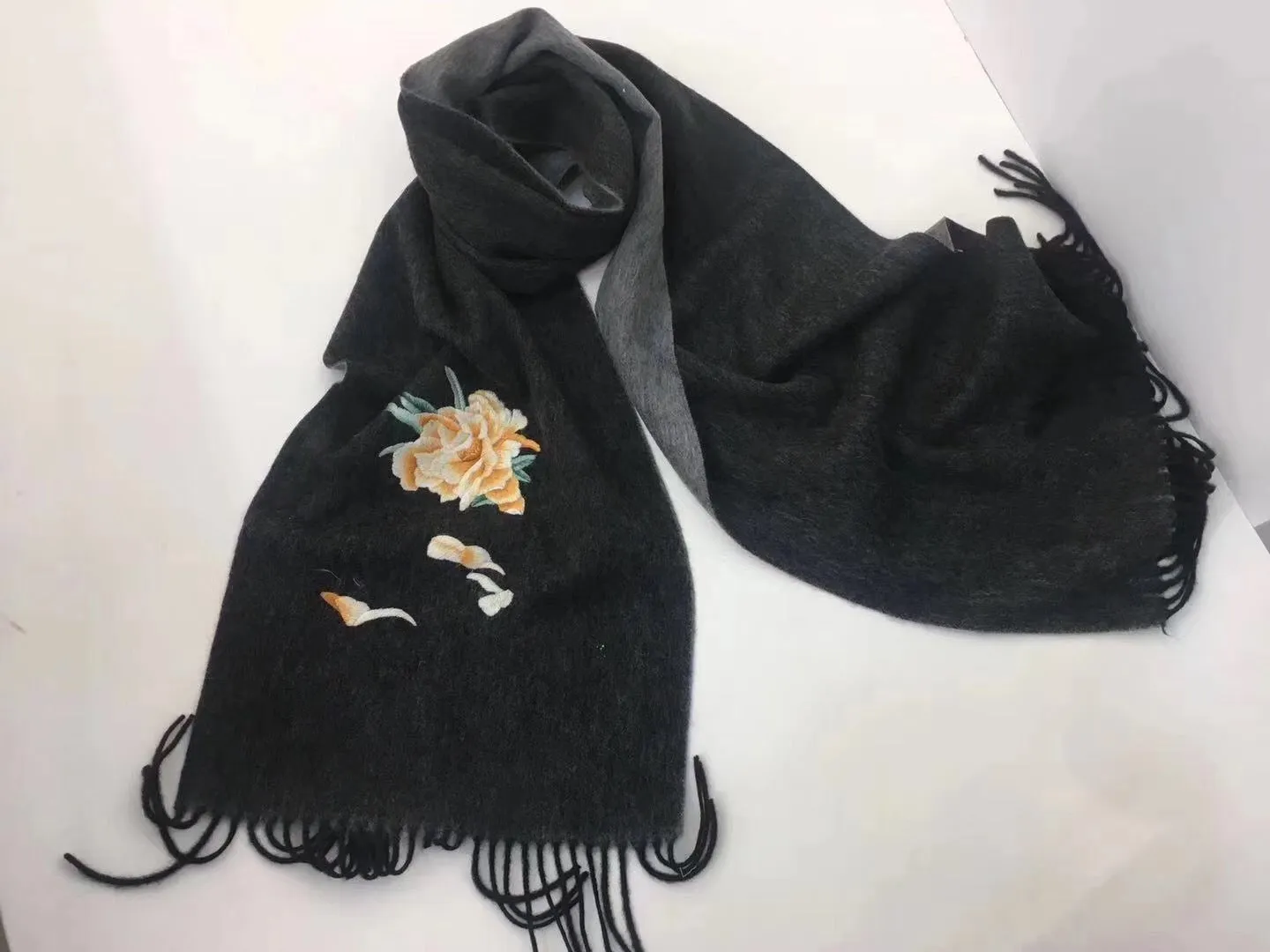 161218 Hand double embroideried Su Embroidery cashmere pashm scarf 1piece