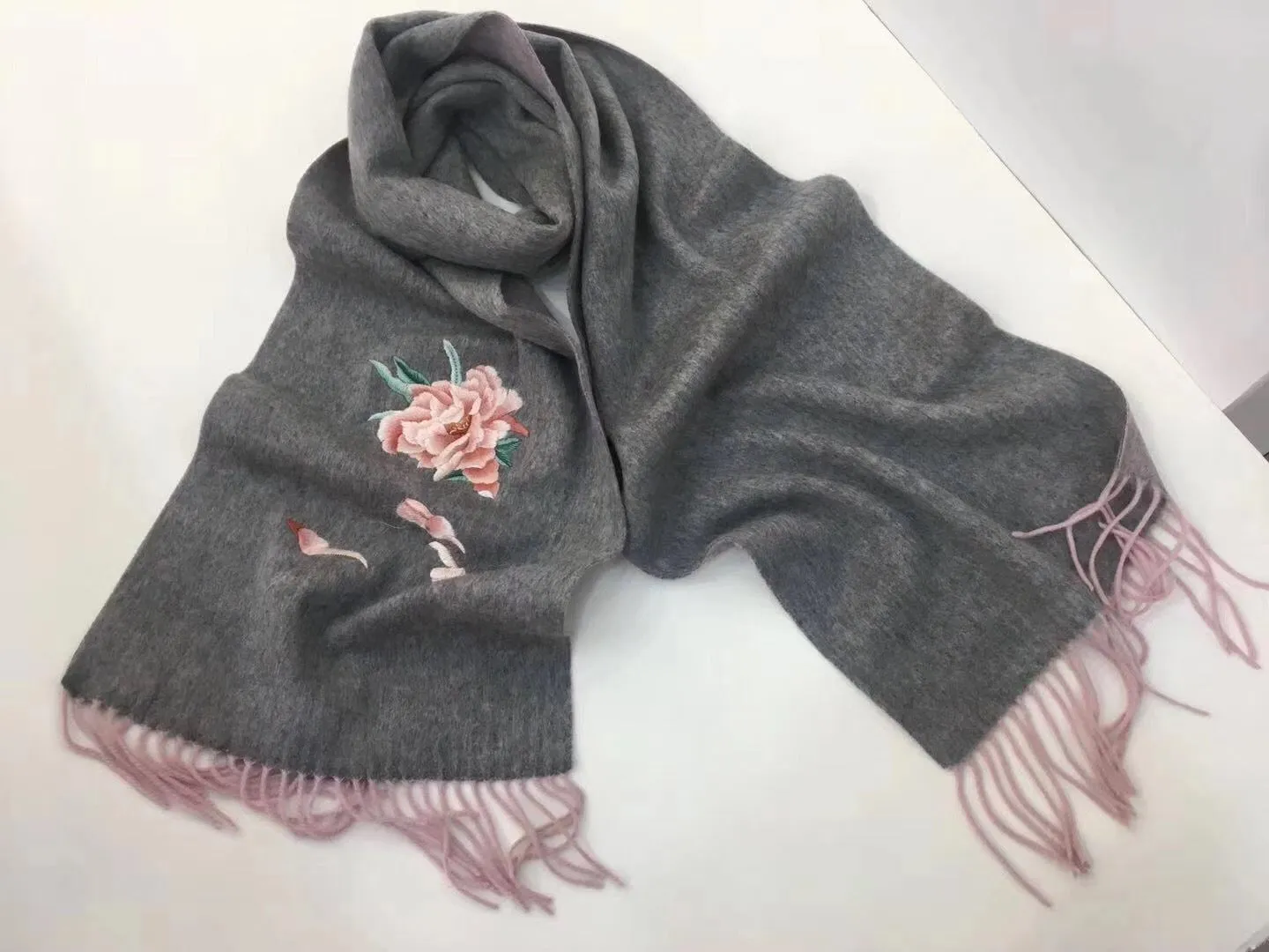 161218 Hand double embroideried Su Embroidery cashmere pashm scarf 1piece