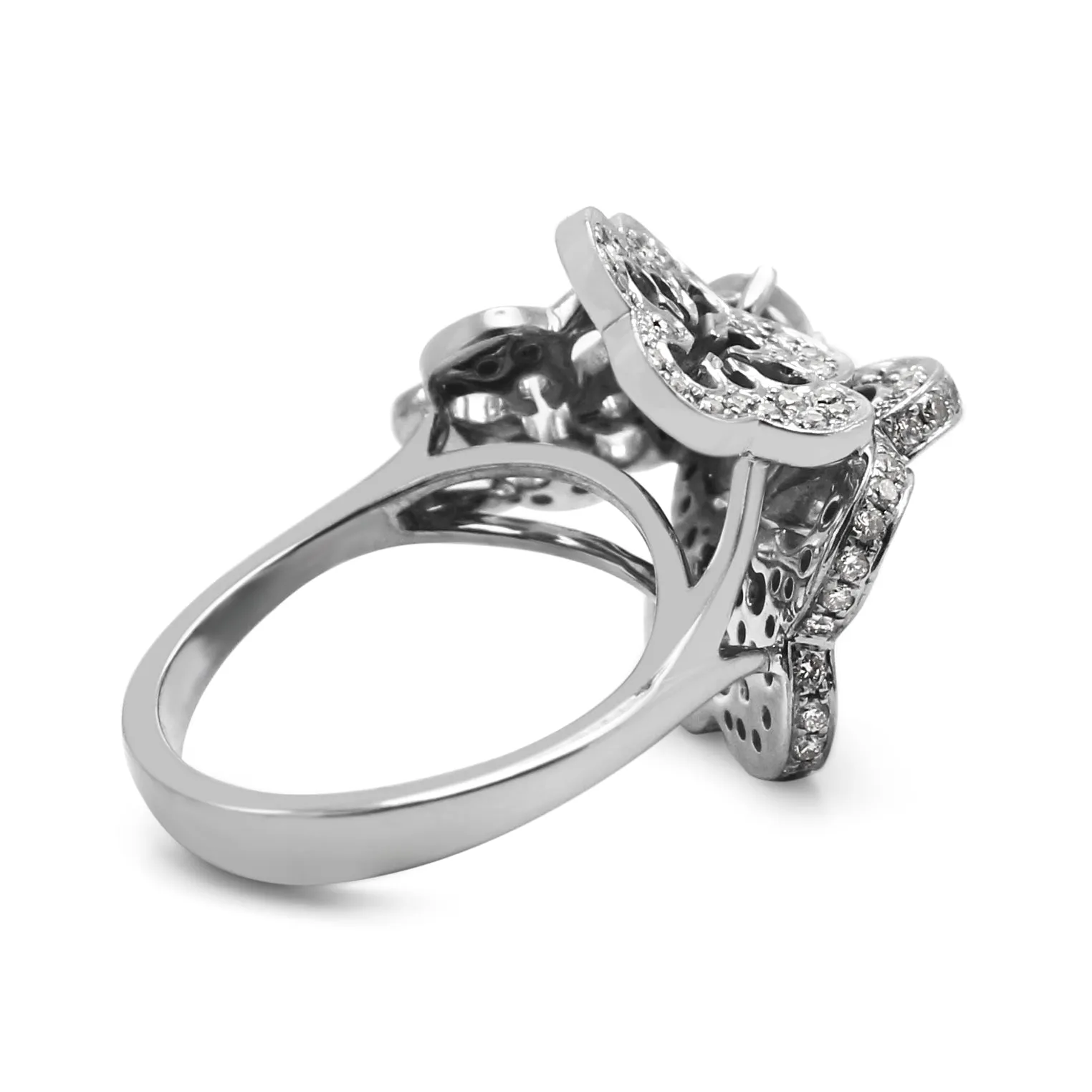 Boodles 18ct Signature Blossom Ring