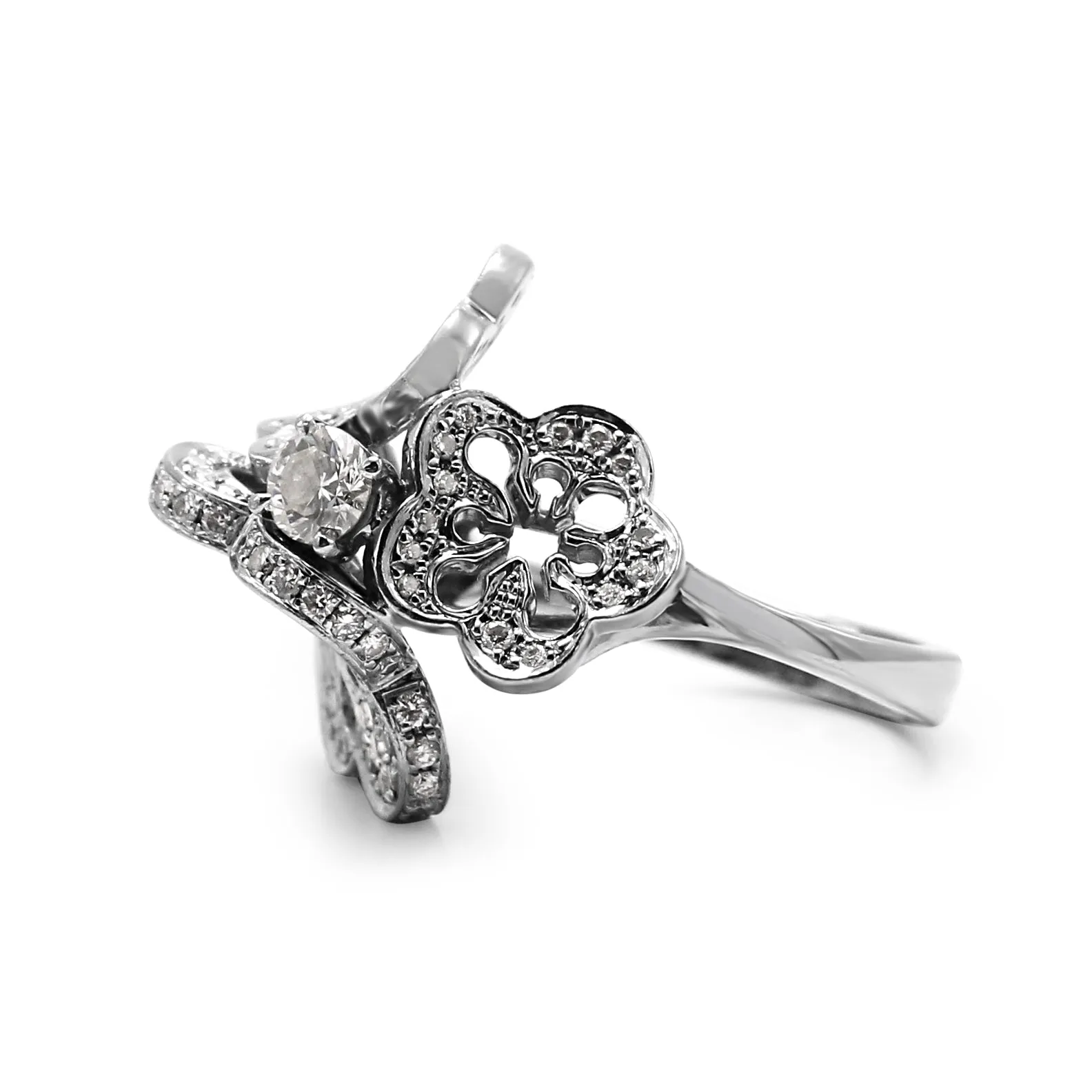 Boodles 18ct Signature Blossom Ring