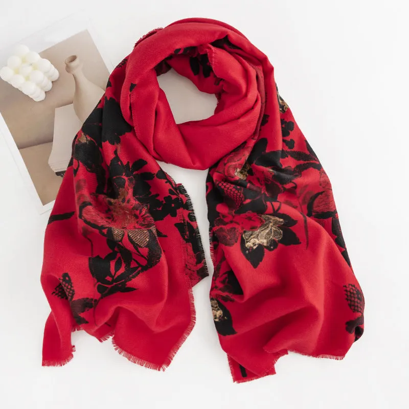 FH23-5101 plants flowers red winter scarf