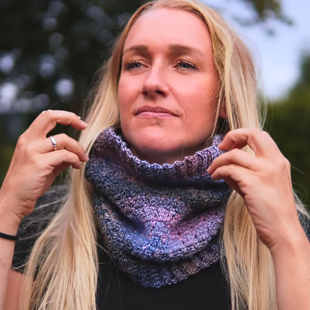 PATTERN: Block Stitch Cowl