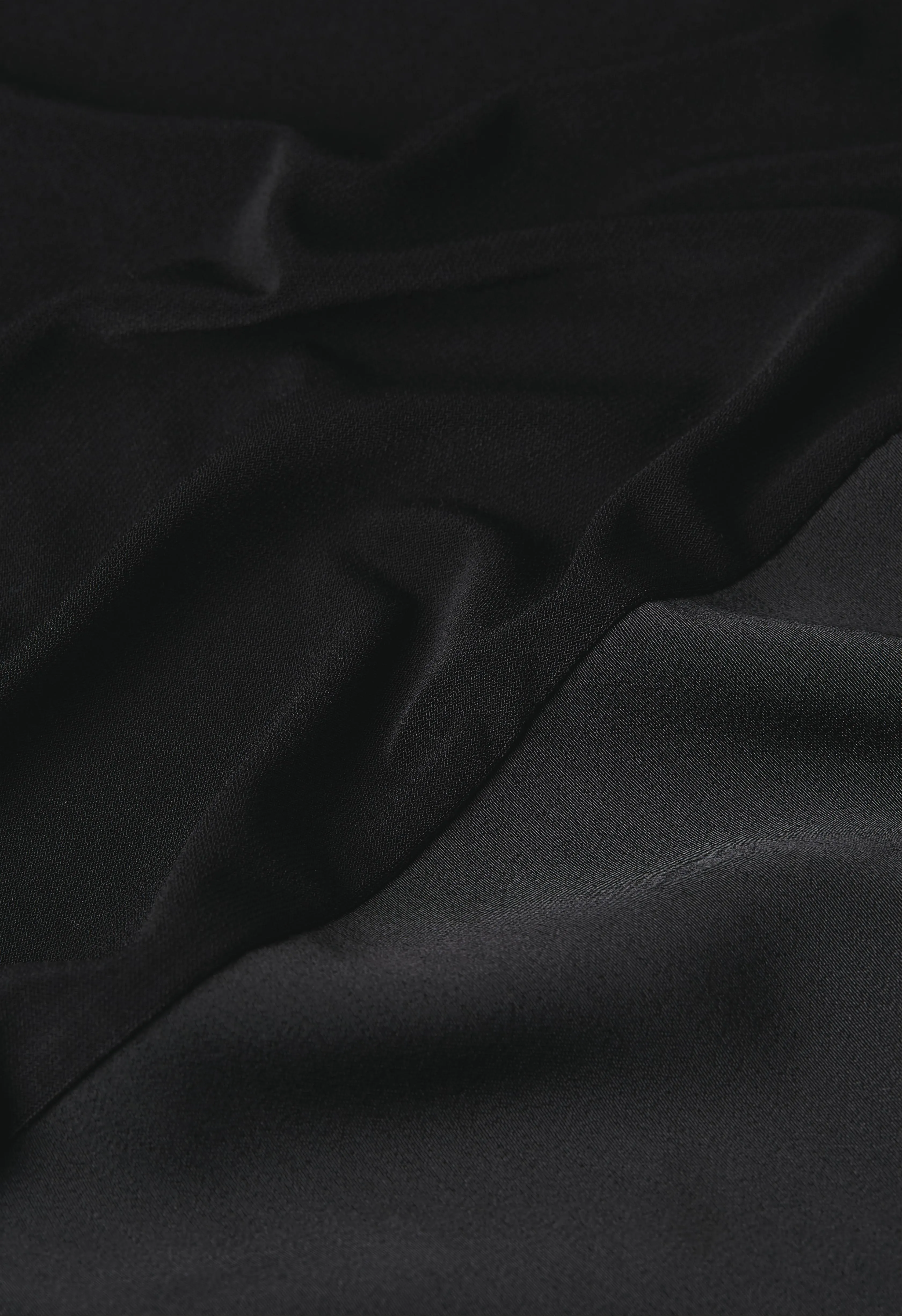 Satin Edge Scarf | Black